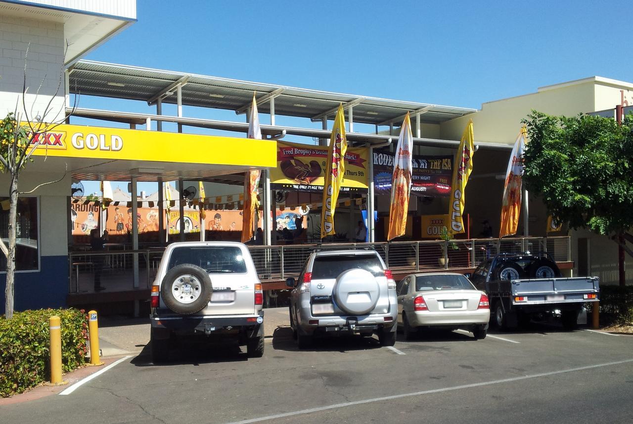 Isa Hotel Mount Isa Exteriör bild