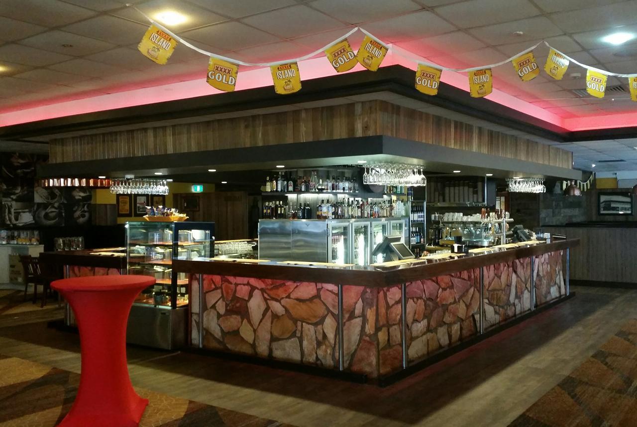 Isa Hotel Mount Isa Exteriör bild